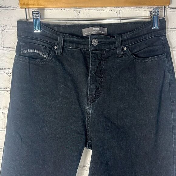 Levi’s Women’s Jeans Perfectly Slimming Bootcut 512 Black Jeans size 8 - Picture 2 of 10